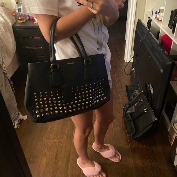 Calvin Klein purse - Picture 3 of 3